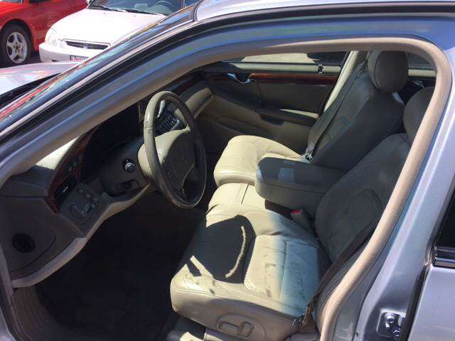 2005 Cadillac Deville 4dr Sedan